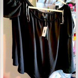 i Jeans By Buffalo Cold Shoulder/Off the Shoulder